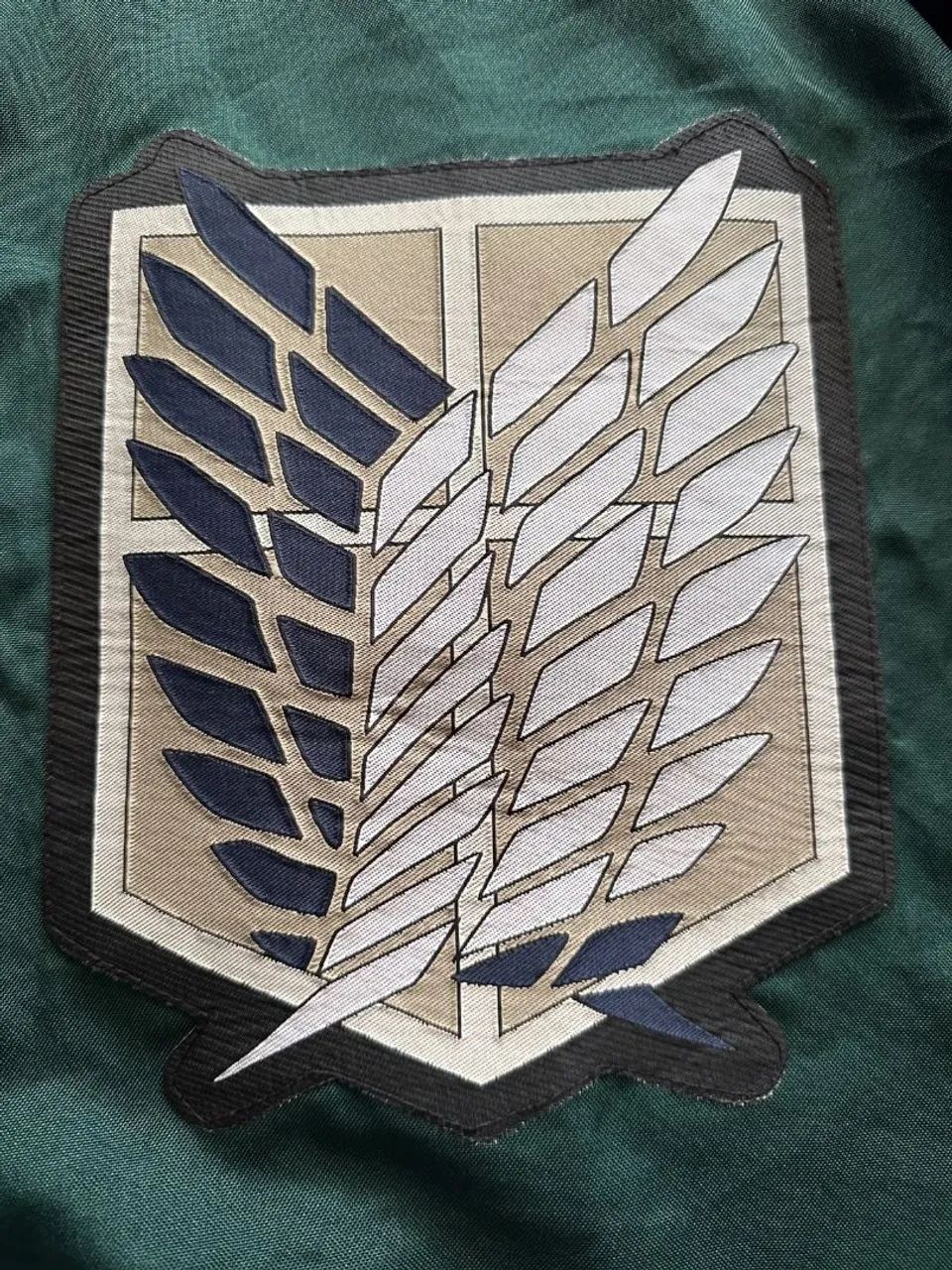 Capa Attack on Titan original Piticas  - Foto 2