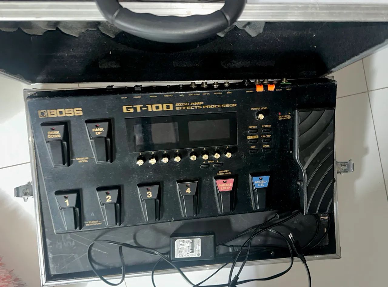 Boss GT 100 com fonte Original - Foto 4
