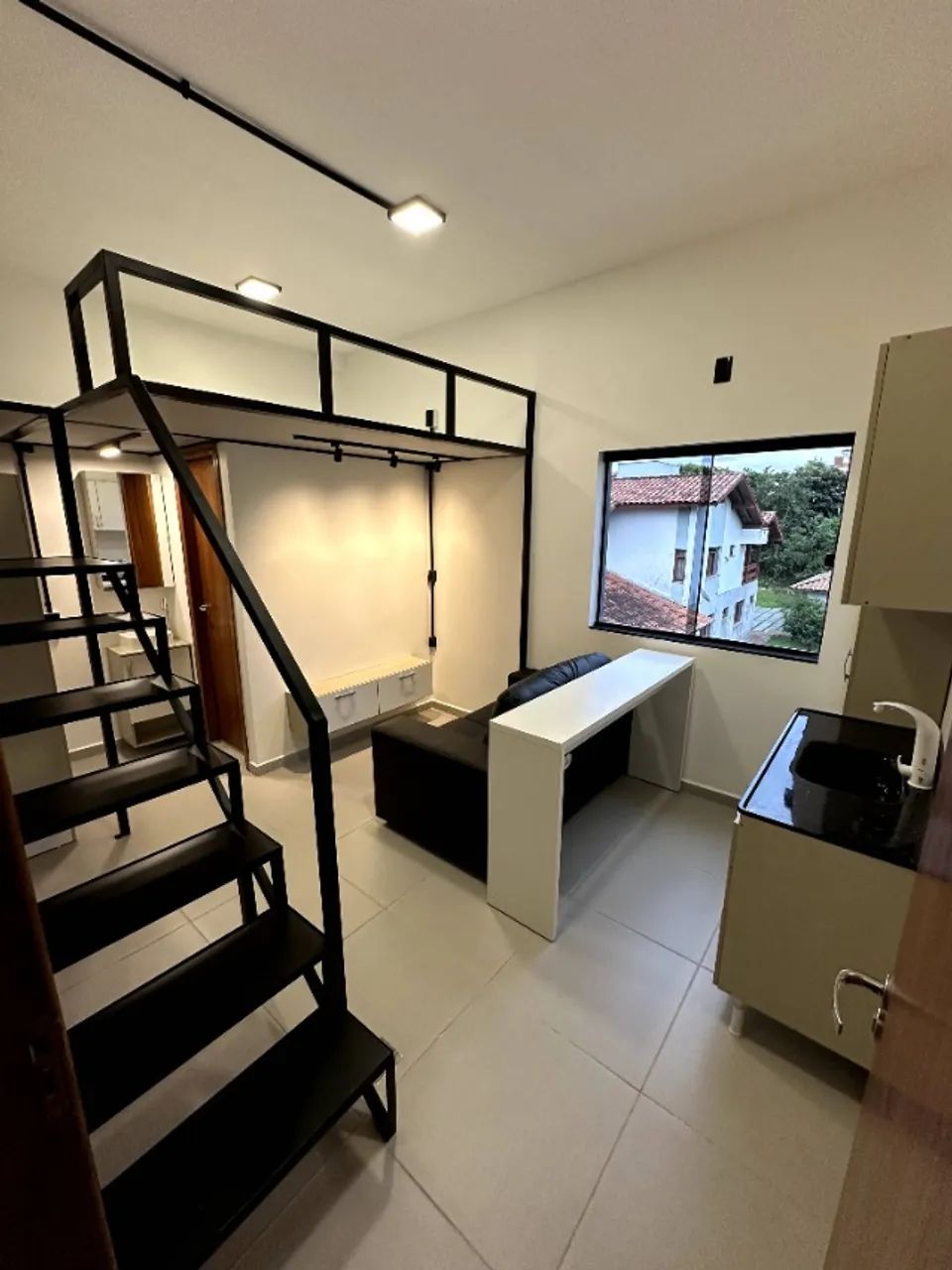 Loft / Kitnet Mobiliada em São José (Ipiranga), Ótima Localização + Ultra Internet + Água