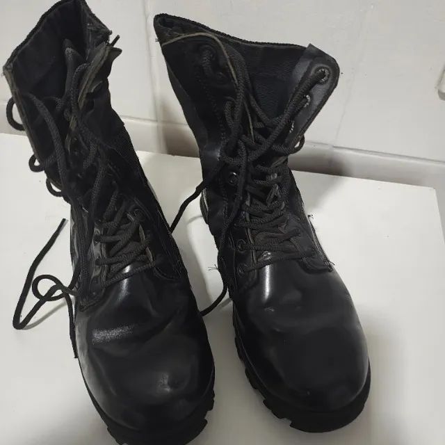 Coturno preto com lona preta 