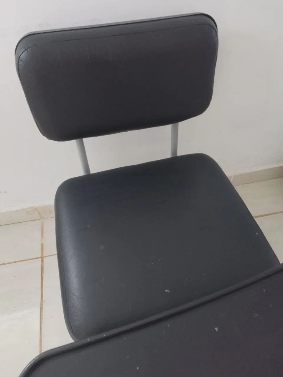 Vendo lavatório portátil e cadeira de manicure  - Foto 5