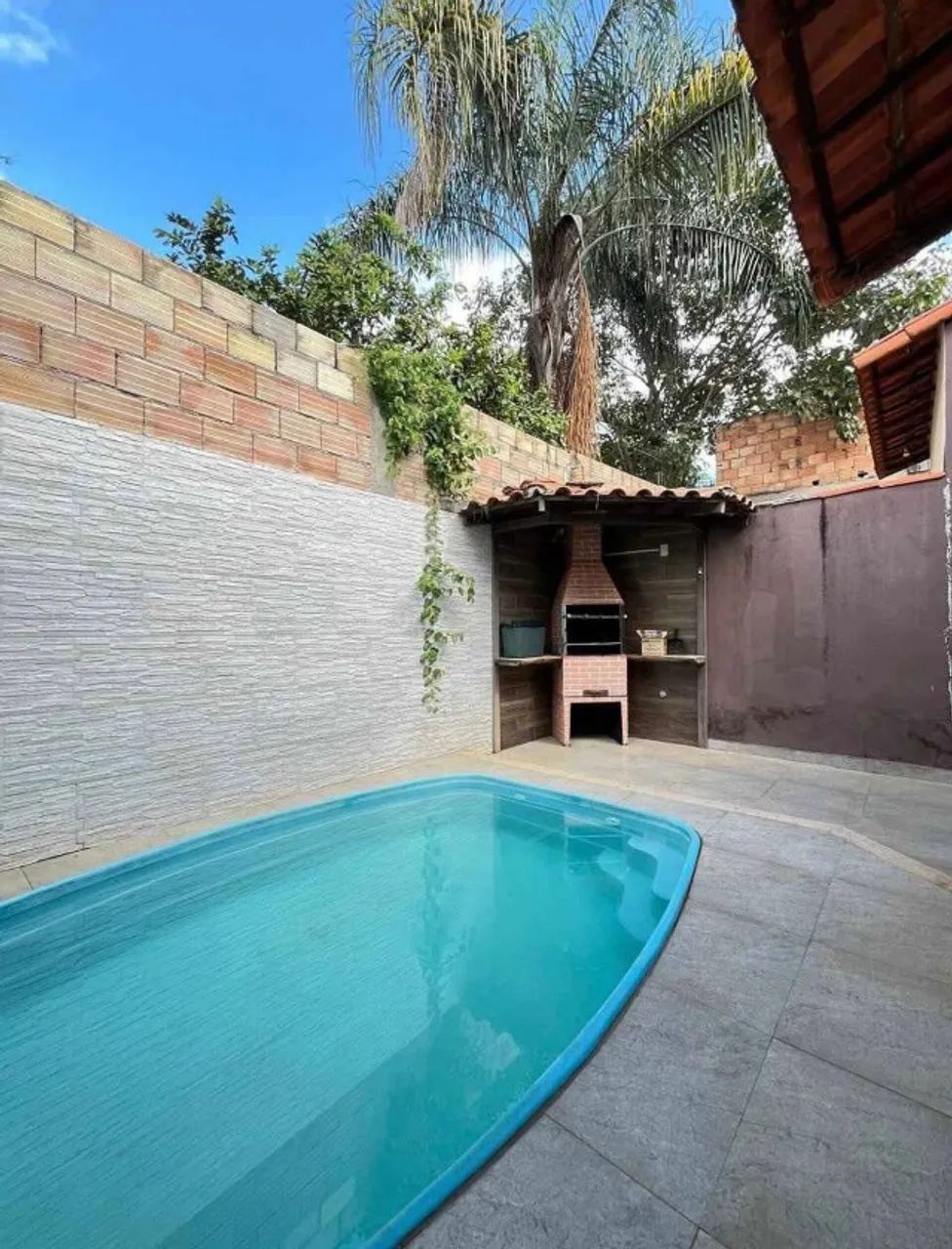 CASA EM NEOPOLIS COM 3 QUARTOS E PISCINA COM AREA GOURMET E CHURRASQUEIRA A VENDA - Foto 3