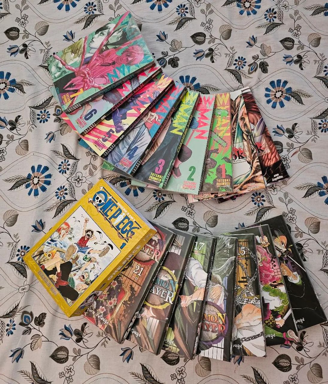 Vendo  17 mangás - Foto 5
