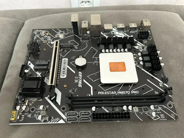 Intel Core i9 -11900h DDR4 + Placa Mãe + Water Cooler Branco