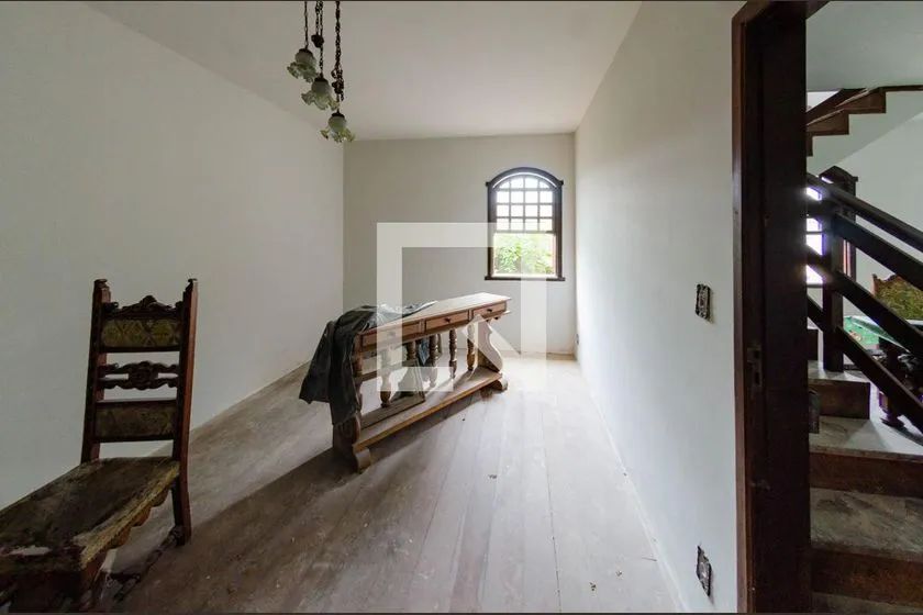 Casa à Venda - Salgado Filho, 5 Quartos, 280 m2