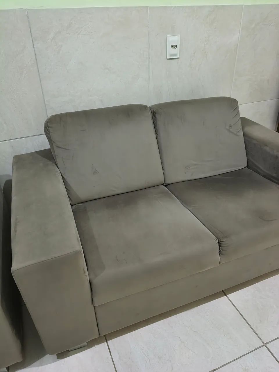 Sofá de 2 e 3 lugares usado