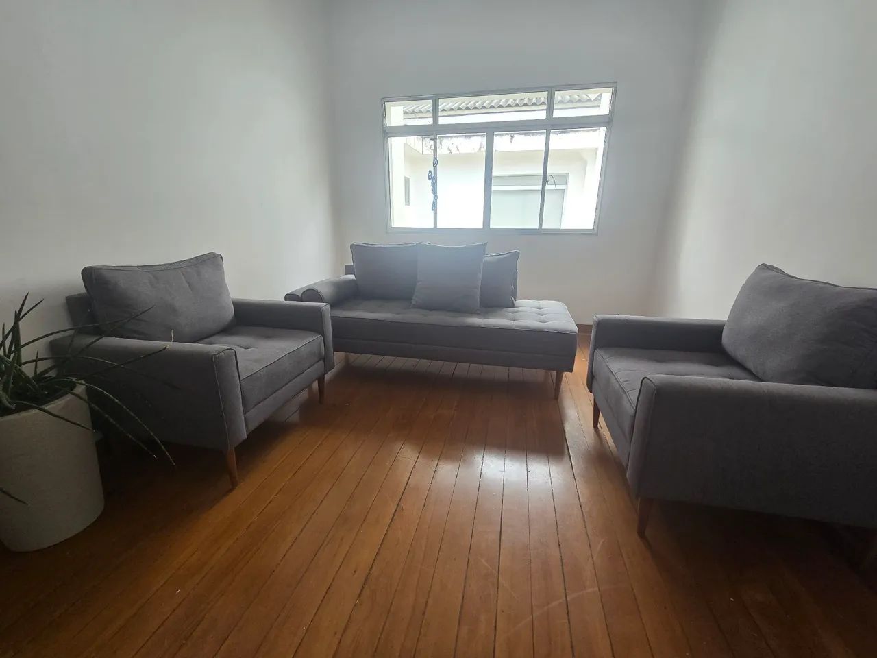 Conjunto de poltronas e divã  - Foto 2