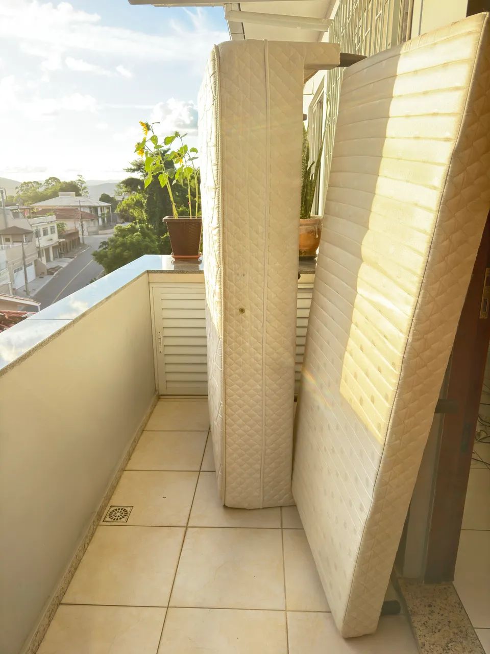 Cama Box Solteiro com Cama Auxiliar - Muito Conservada - Foto 3