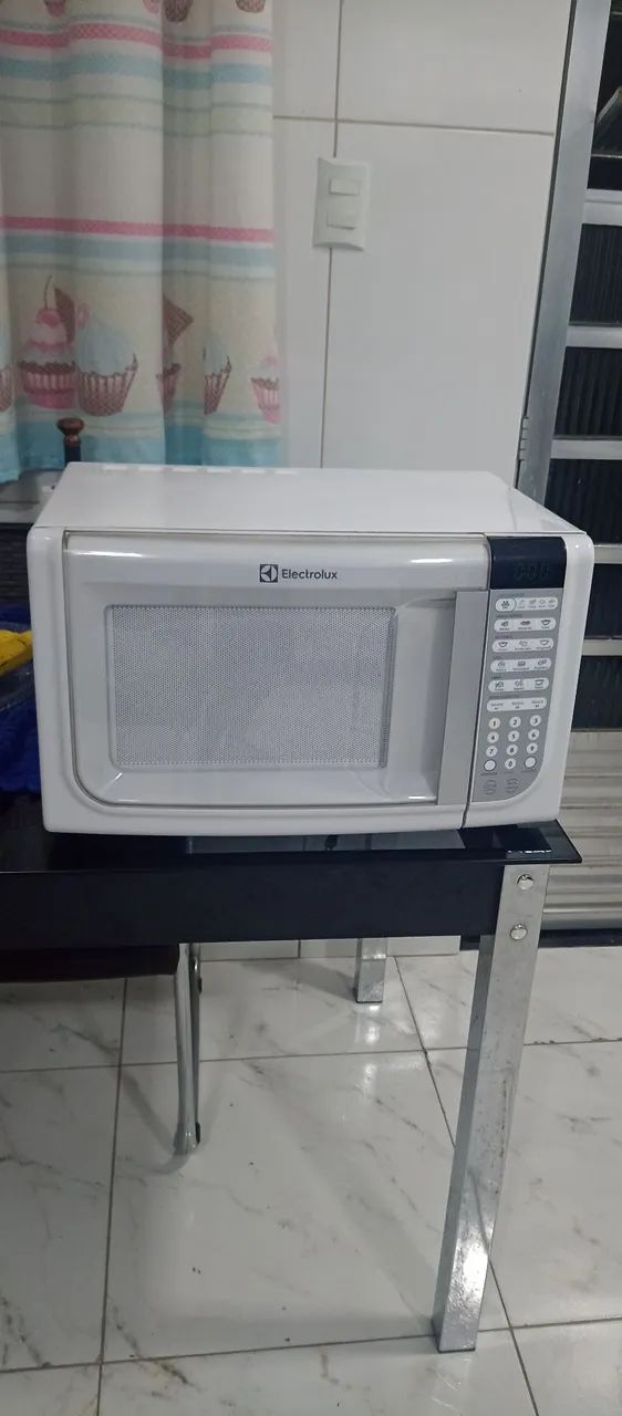 Microondas Eletrolux 31 litros  - Foto 3