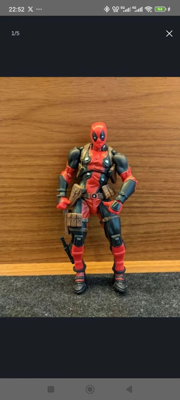 boneco dead pool