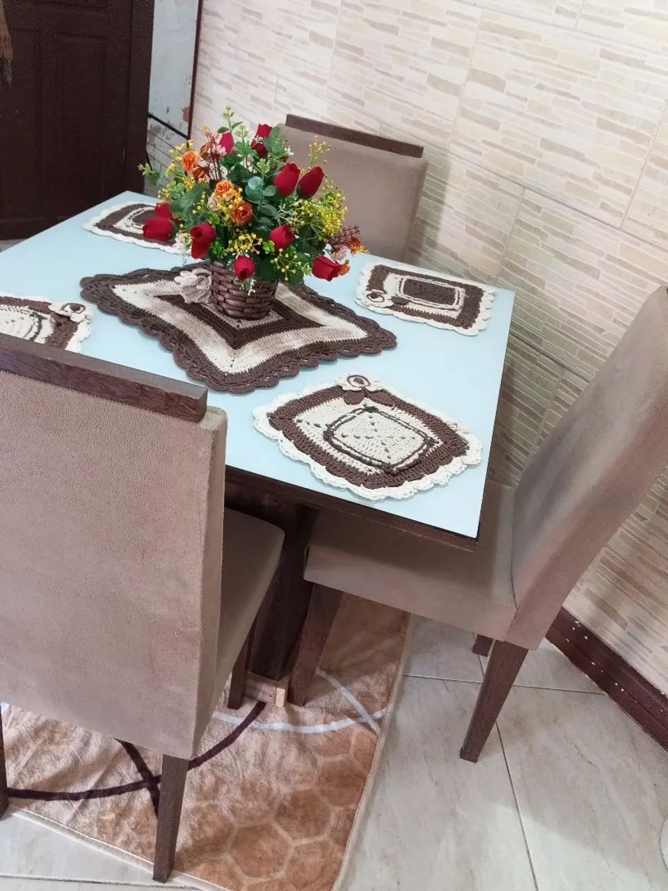 Mesa de jantar quatro cadeiras  - Foto 3