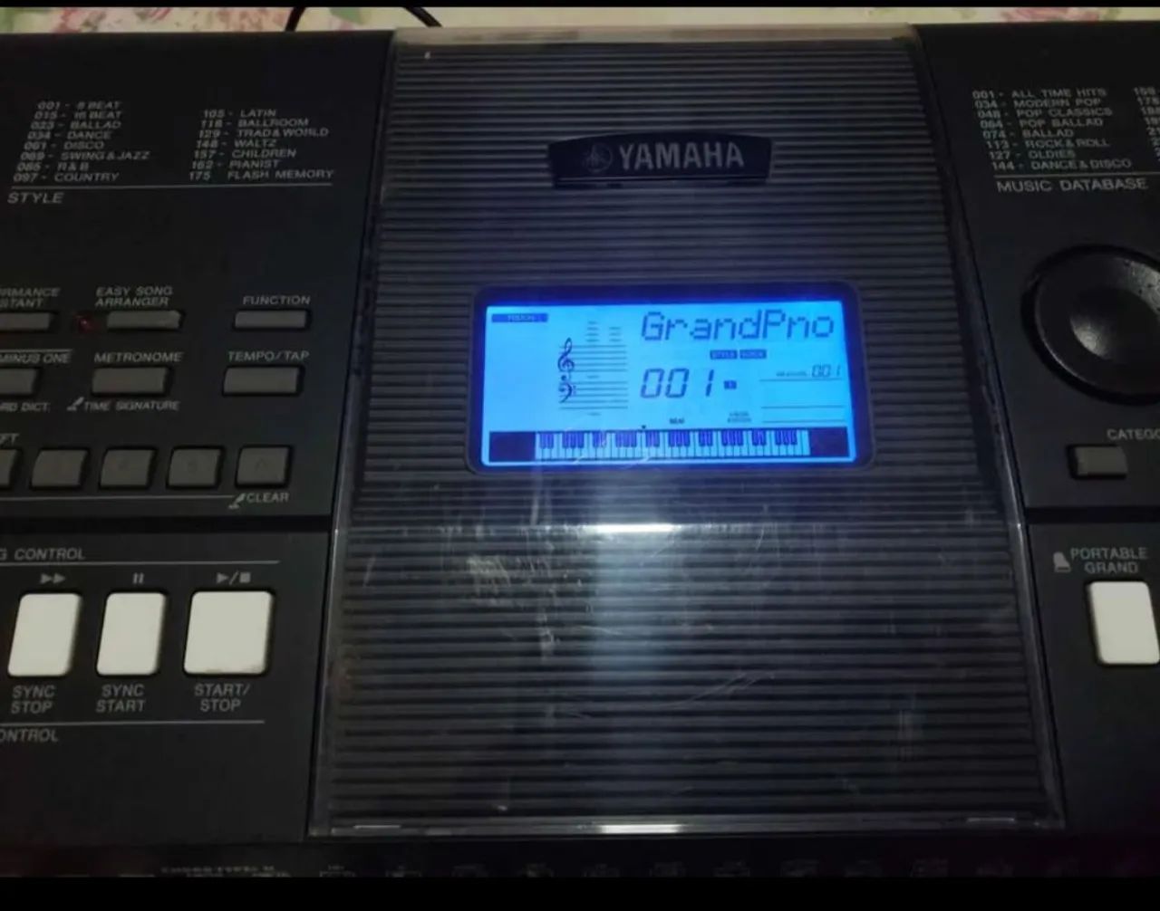 Teclado Yamaha psre 423 (pra vender logo) - Foto 5