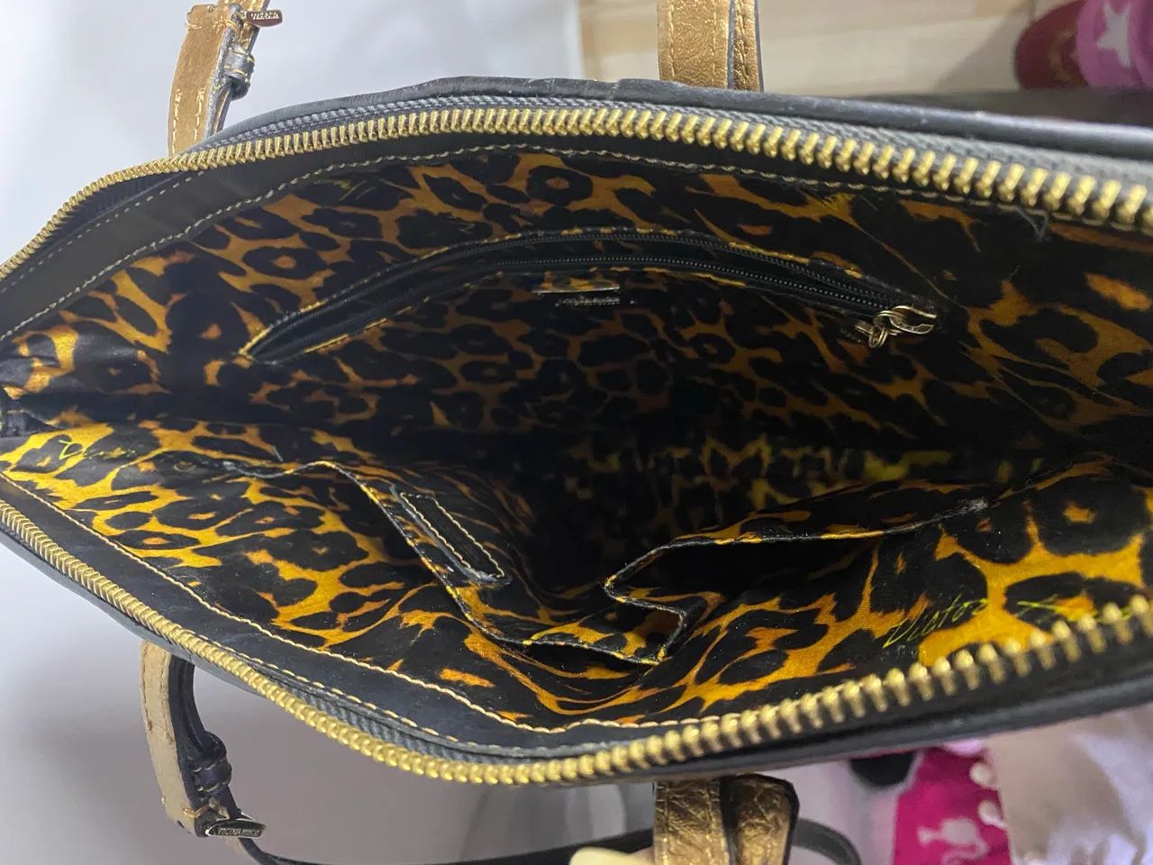 Bolsa Victor Hugo Preta - Foto 2