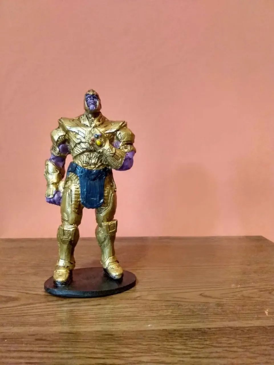 Boneco Thanos
