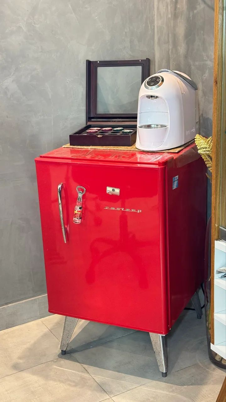 Frigobar retrô 