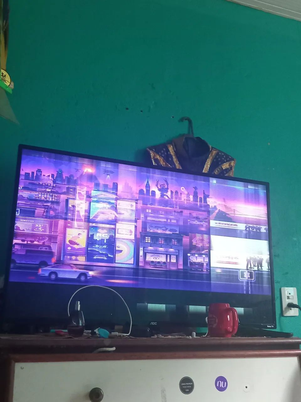 A Smart TV 42" AOC Roku  - Foto 5