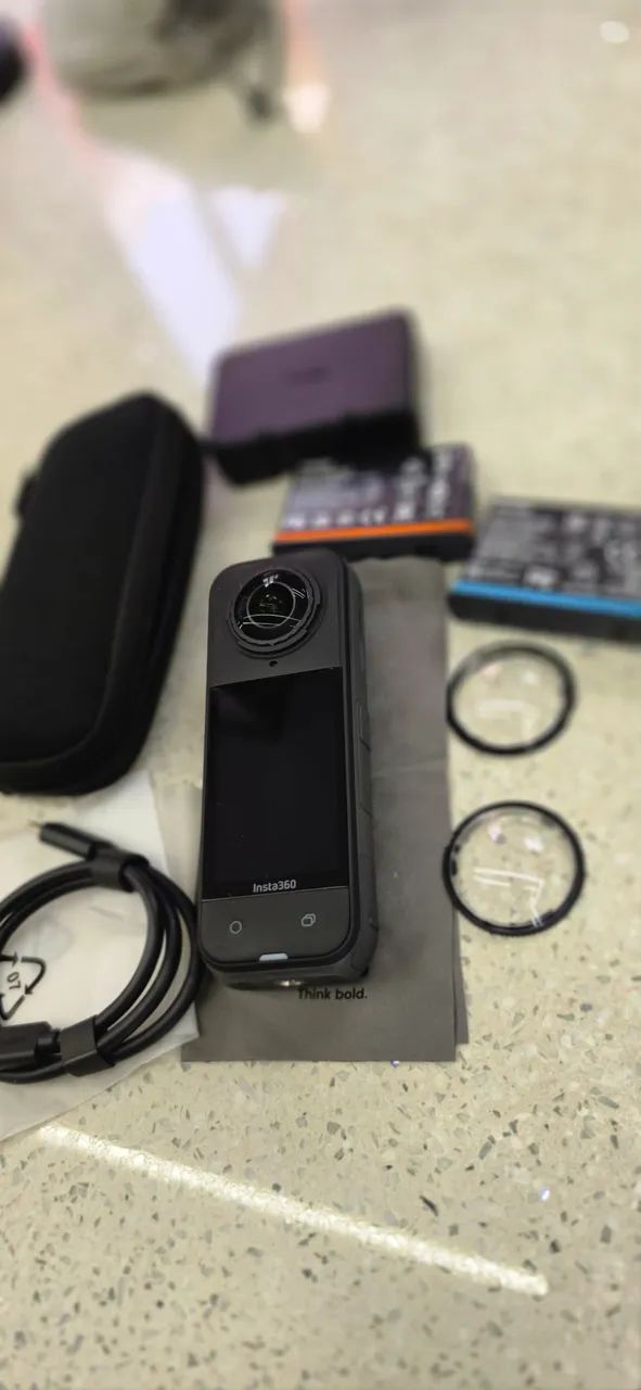 Insta360 X5 - Foto 3