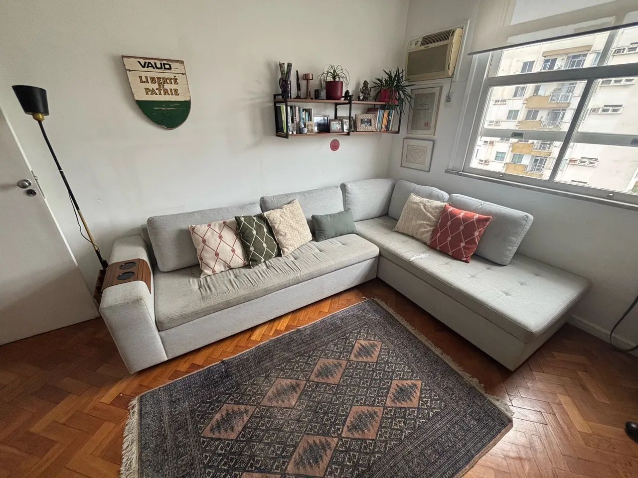 Sofá de linho em L - Alto Padrão  - Foto 5