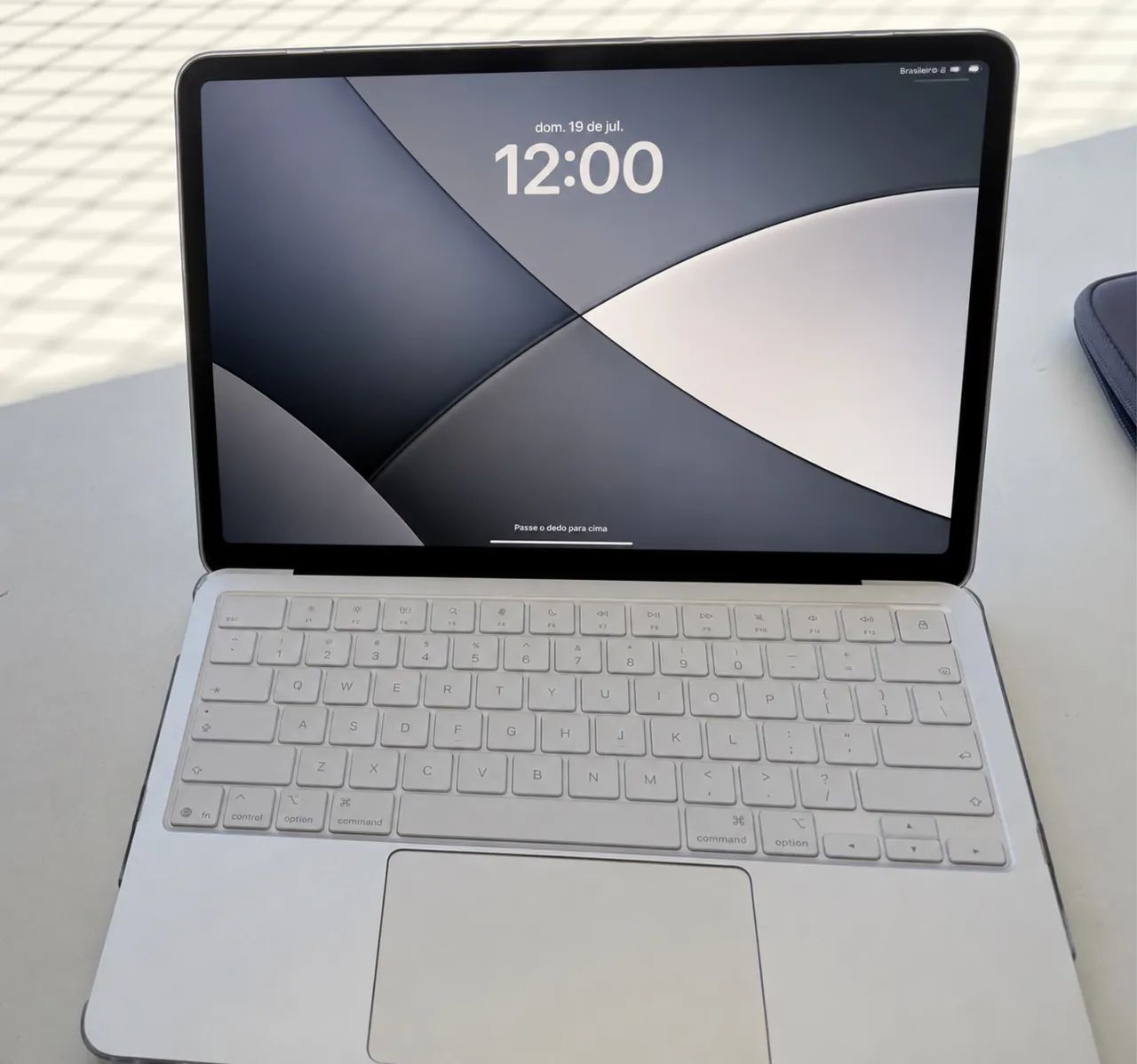 MacBook Neo Silver 