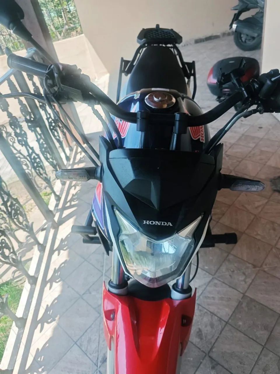 CB300 2011 - Foto 2