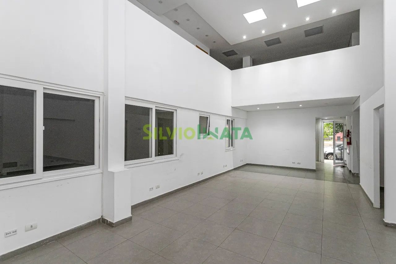 EXCELENTE SALA COMERCIAL COM MAIS DE 600,00 M² PARA LOCAR NO CENTRO DA CIDADE. - Foto 4