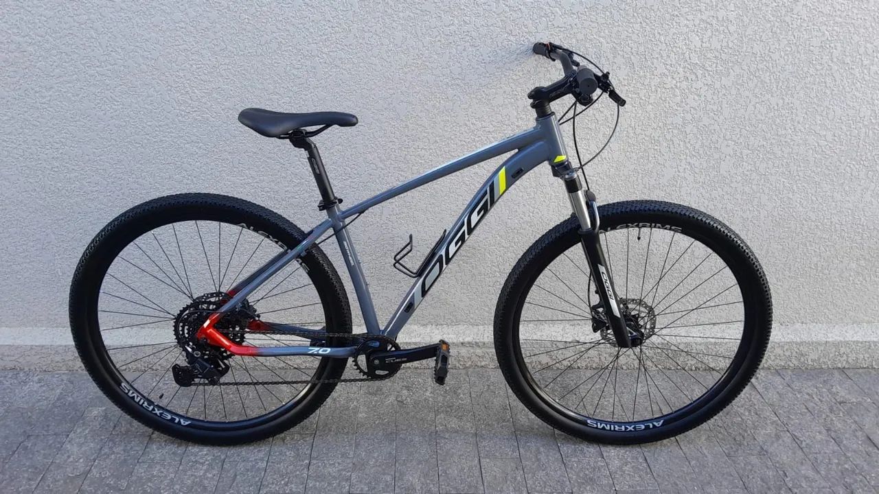 Bicicleta Oggi 7.0 seminova,  tamanho m