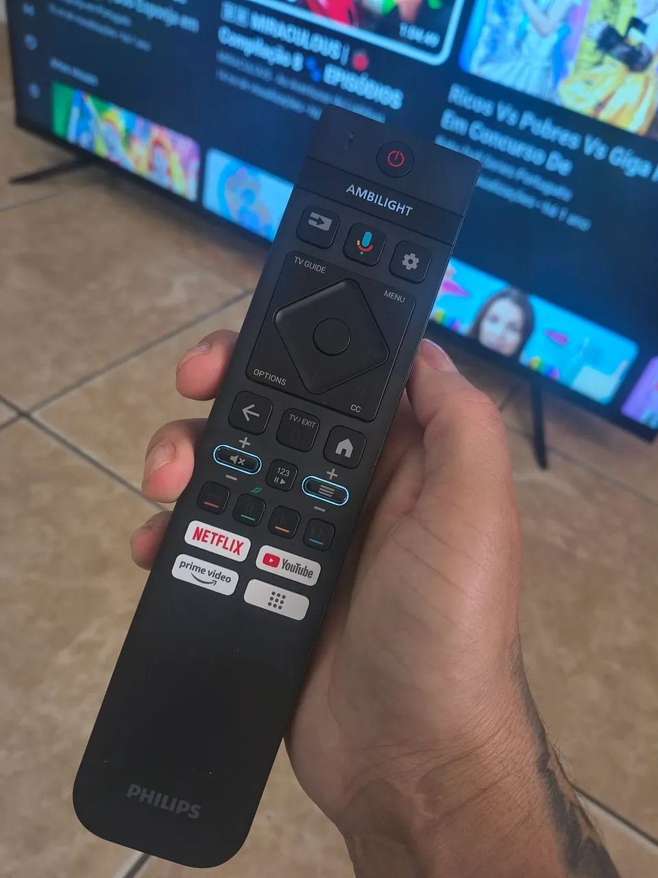 Vendo essa tv 55 polegadas smart 4K  - Foto 2