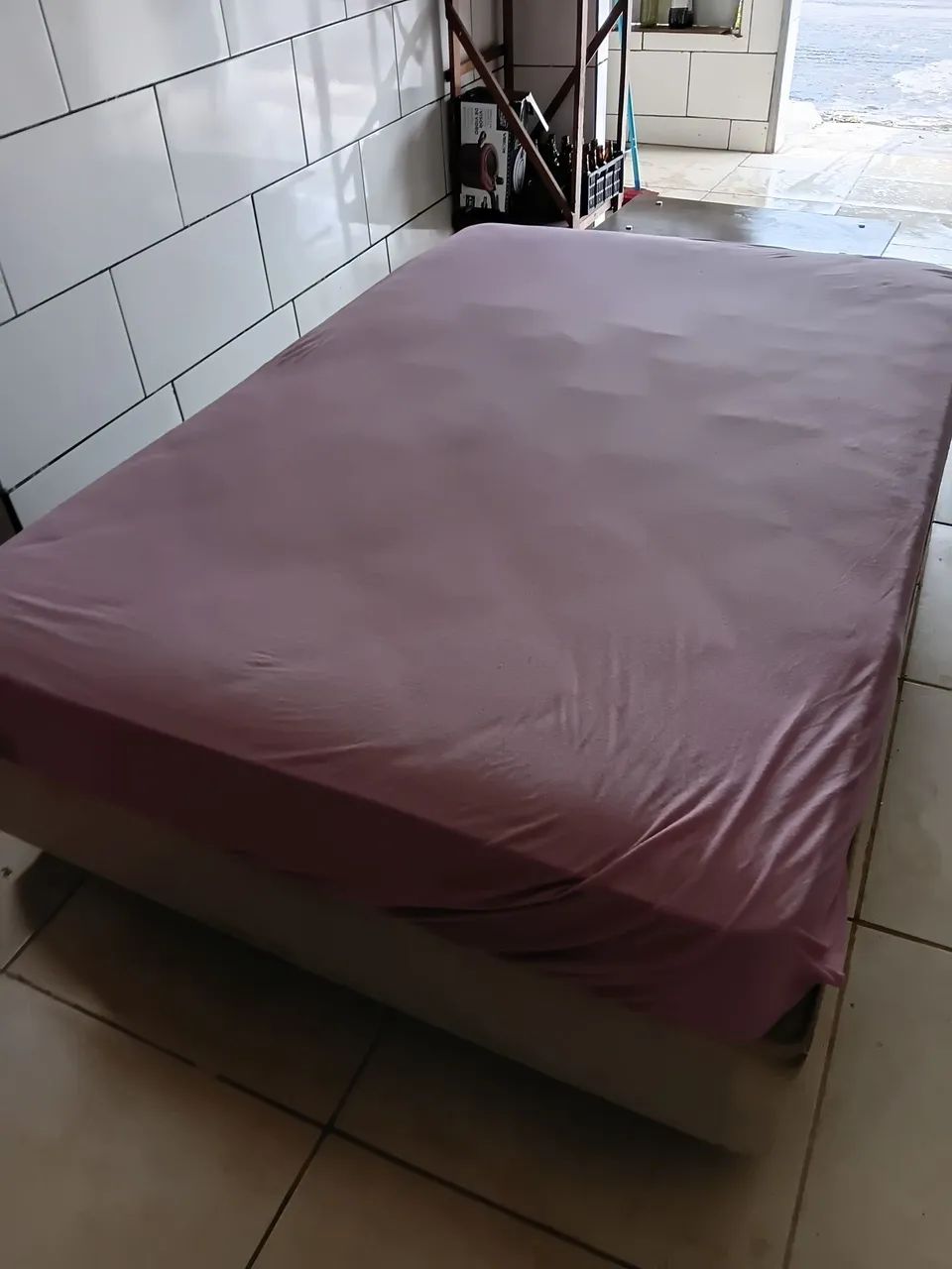 Cama de casal com colchão 