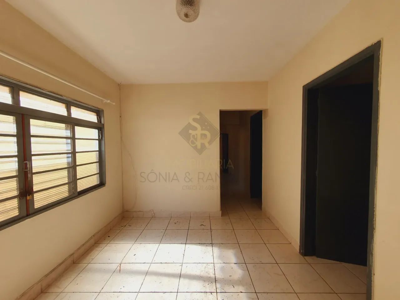 Casa Térrea para Locação no bairro Vila Tibério, em Ribeirão Preto - Foto 2