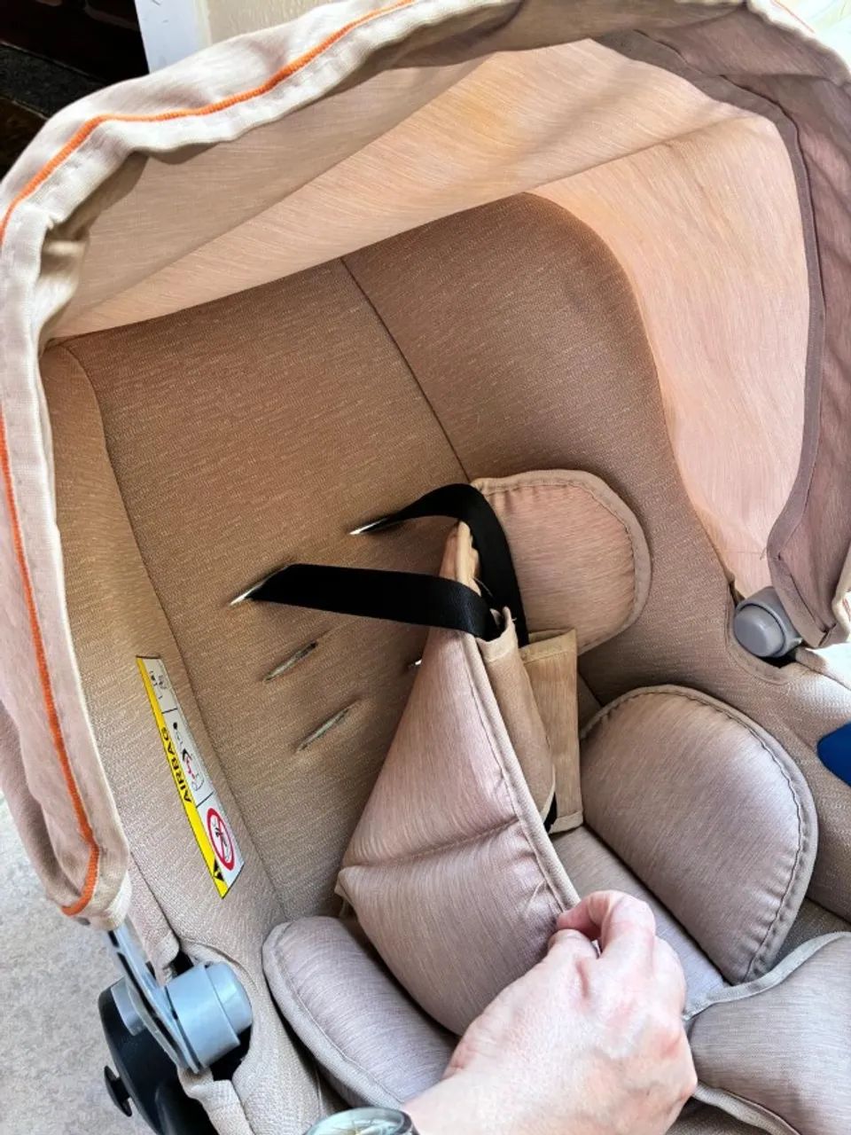Bebê conforto da marca Burigotto Touring X em excelente estado de conservação - Foto 3