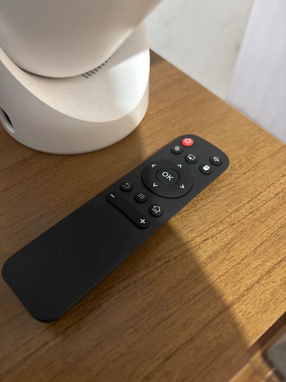 Projetor AOC 4k novo na caixa  - Foto 2