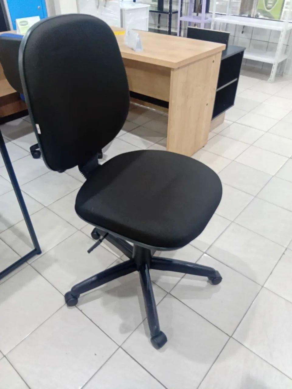 Cadeira em promoção  - Foto 3