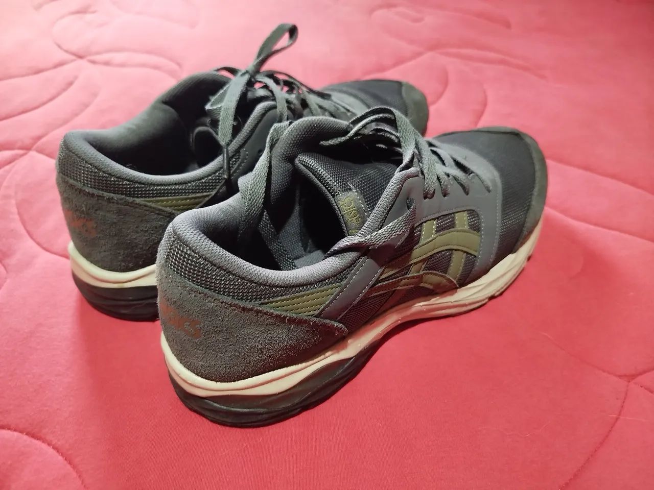 Tênis acics gel 43