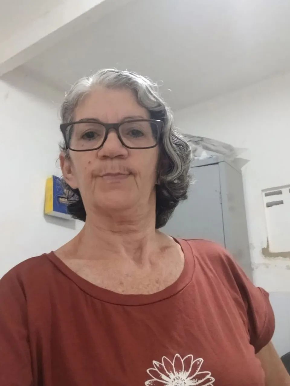 Auxiliar de cozinha  diarista 9  *