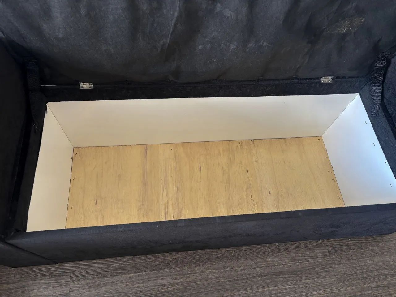 Recamier Baú Casal Capitonê Suede Preto - Excelente Espaço Interno - Foto 4