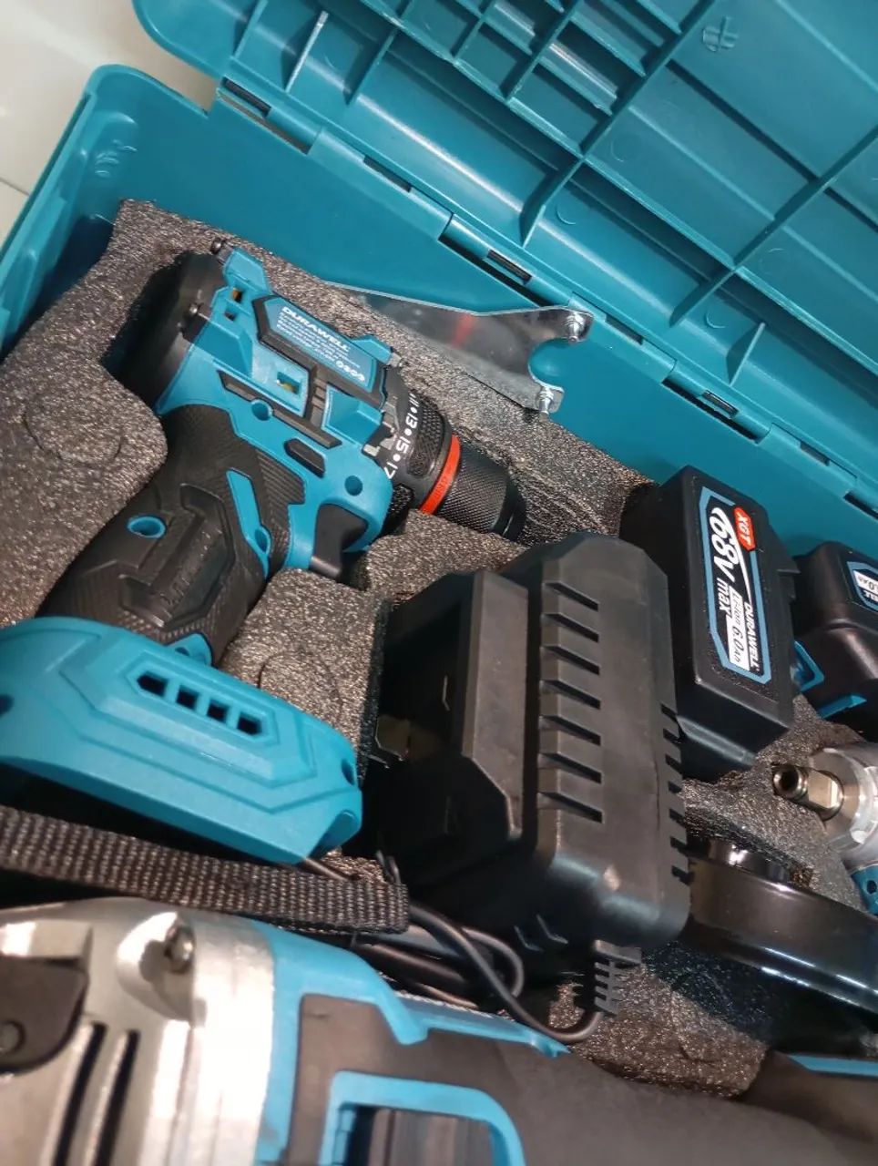 Kit Parafusadeira/Furadeira/Chave de Impacto Durawell Brushless BS