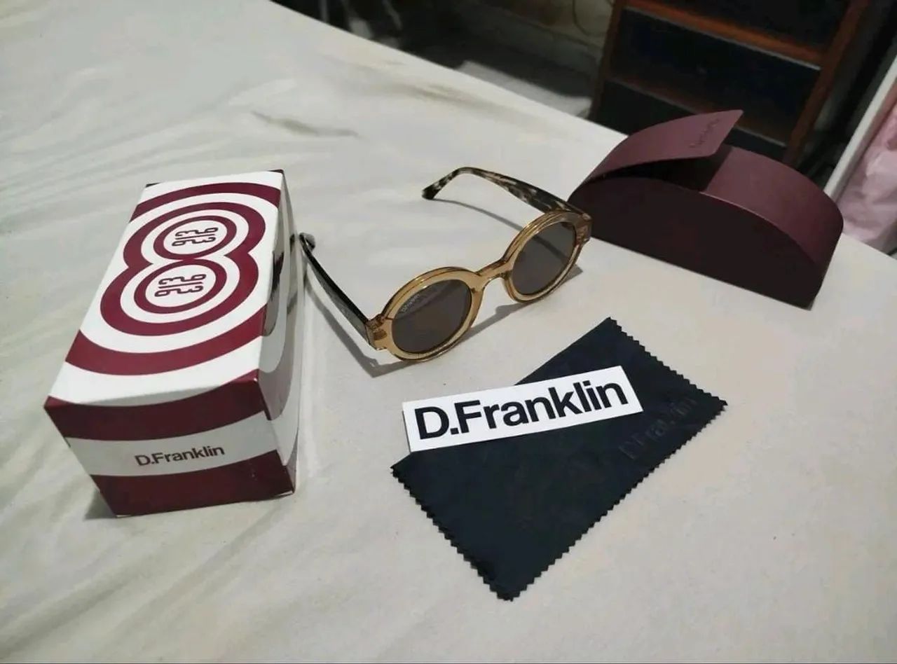 Óculos de Sol Proteção UV Retrô D.Franklin