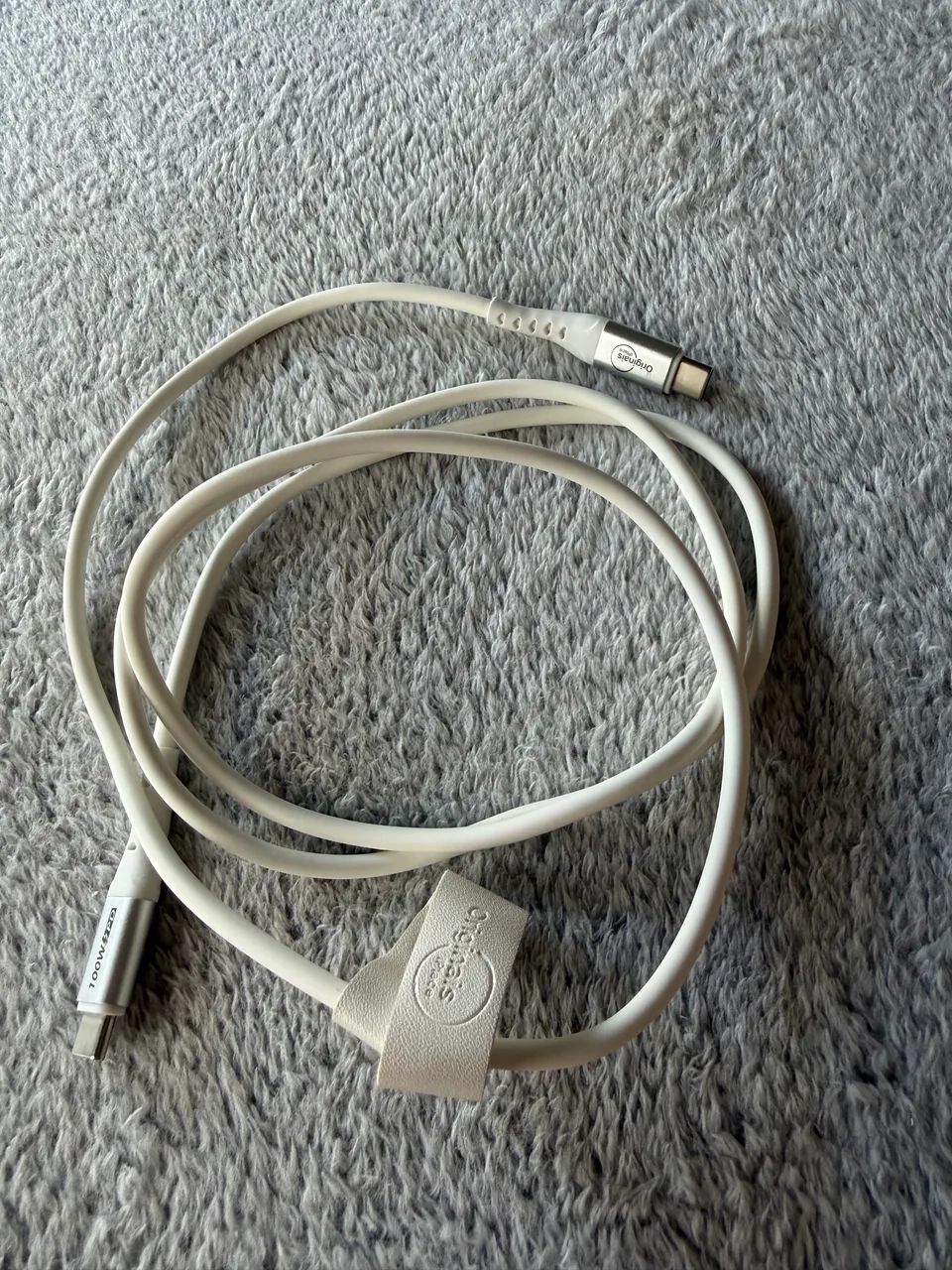 Cabo iPhone tipo C seminovo dá iplace