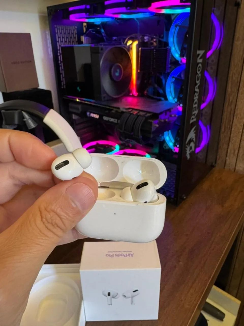 AirPods Pro original Apple (1ª geração) com NF + caixa - excelente
