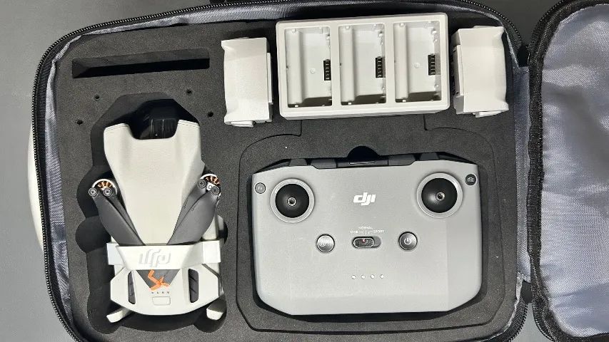 DJI Mini 3 + 2 Baterias + Case + Carregador + Caixa Original
