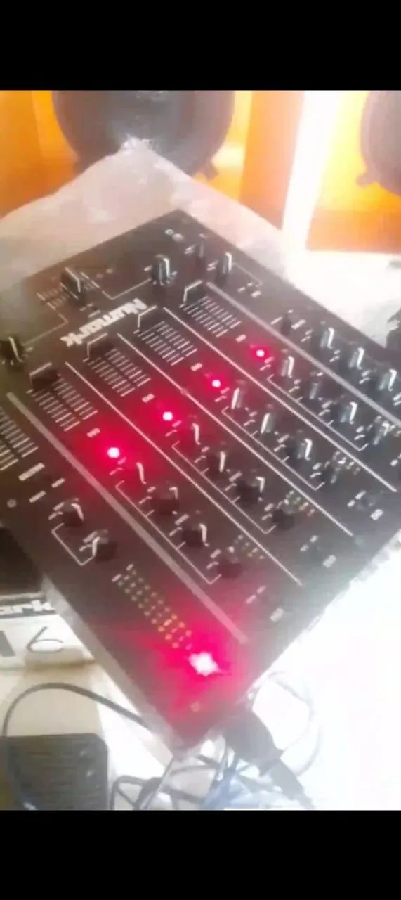 MIXER NUMARK M6 USB  - Foto 5