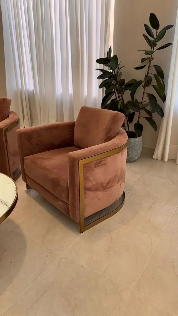 2 POLTRONAS DE LUXO - ALTO PADRÃO  - Foto 2