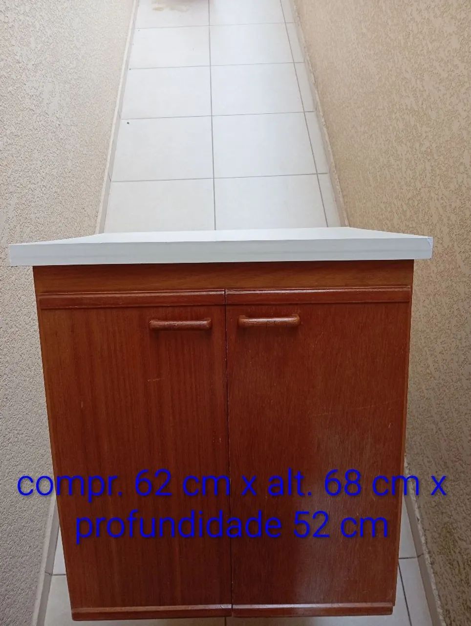 Armário de cozinha com balcão 
