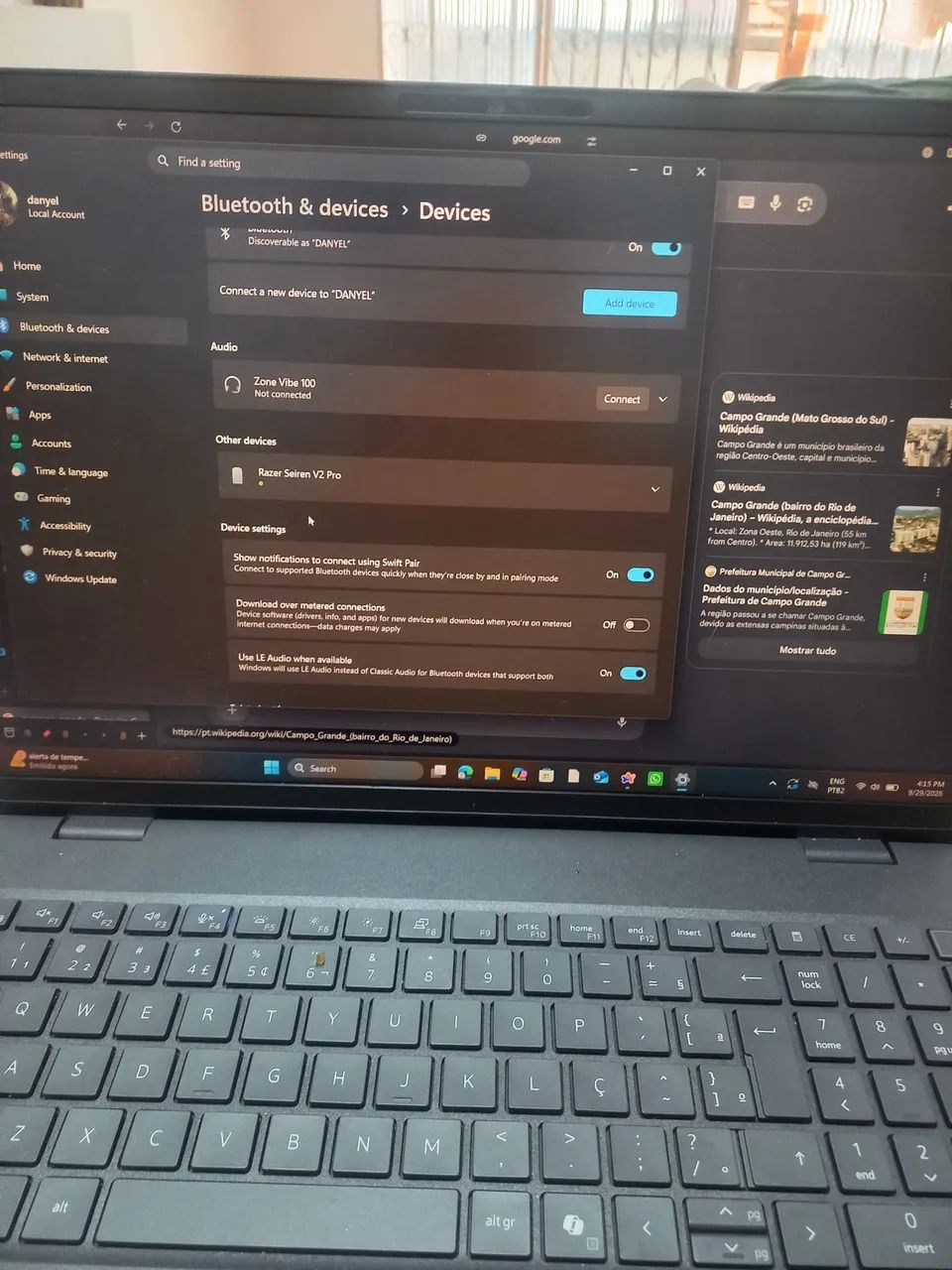 Microfrone Razer seiren v2 pro