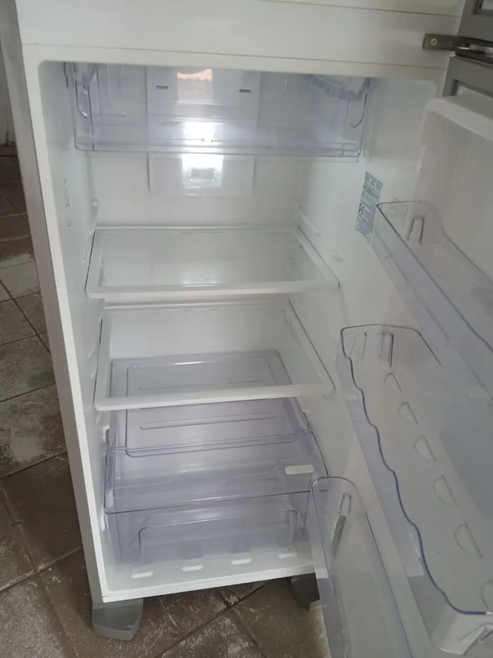 Geladeira funcionando perfeitamente com entrega