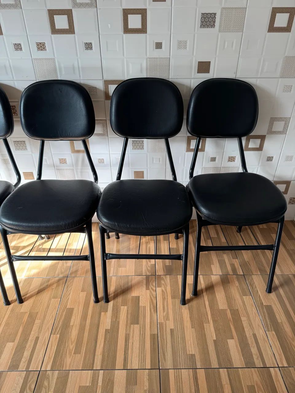 Mesa de escritório + 2 cadeiras - Foto 4