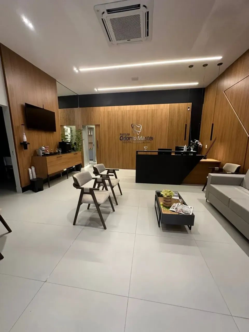 ALUGO 2 SALAS COMERCIAIS  NA CLÍNICA ODONTO MASTER, NA GALERIA DO EDIFÍCIO VITÓRIA RÉGIA - Foto 2