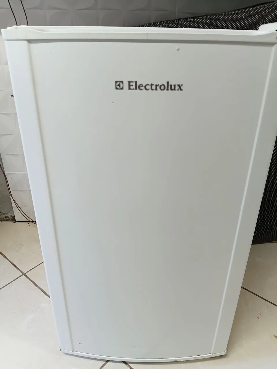 Frigobar Electrolux 