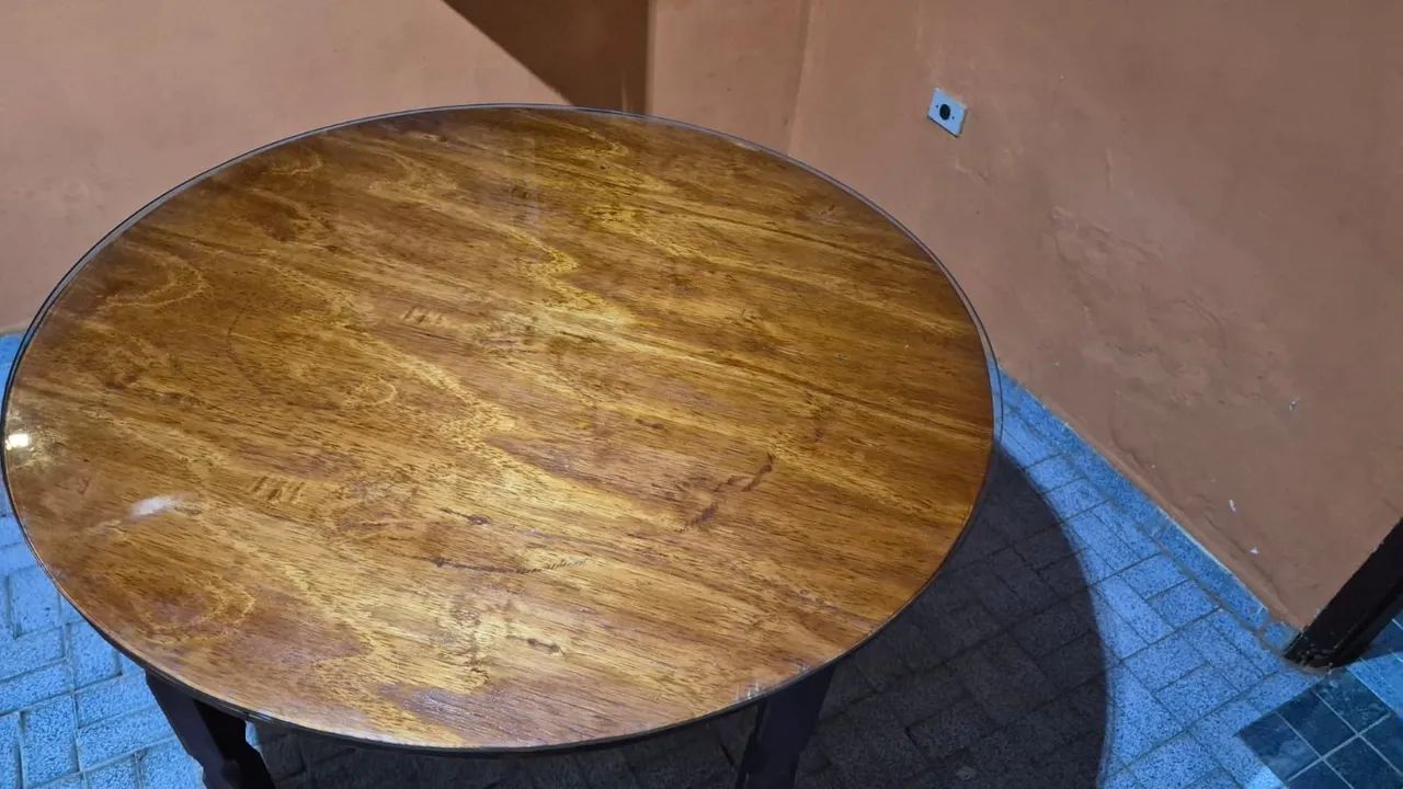 Mesa de madeira com vidro  - Foto 2