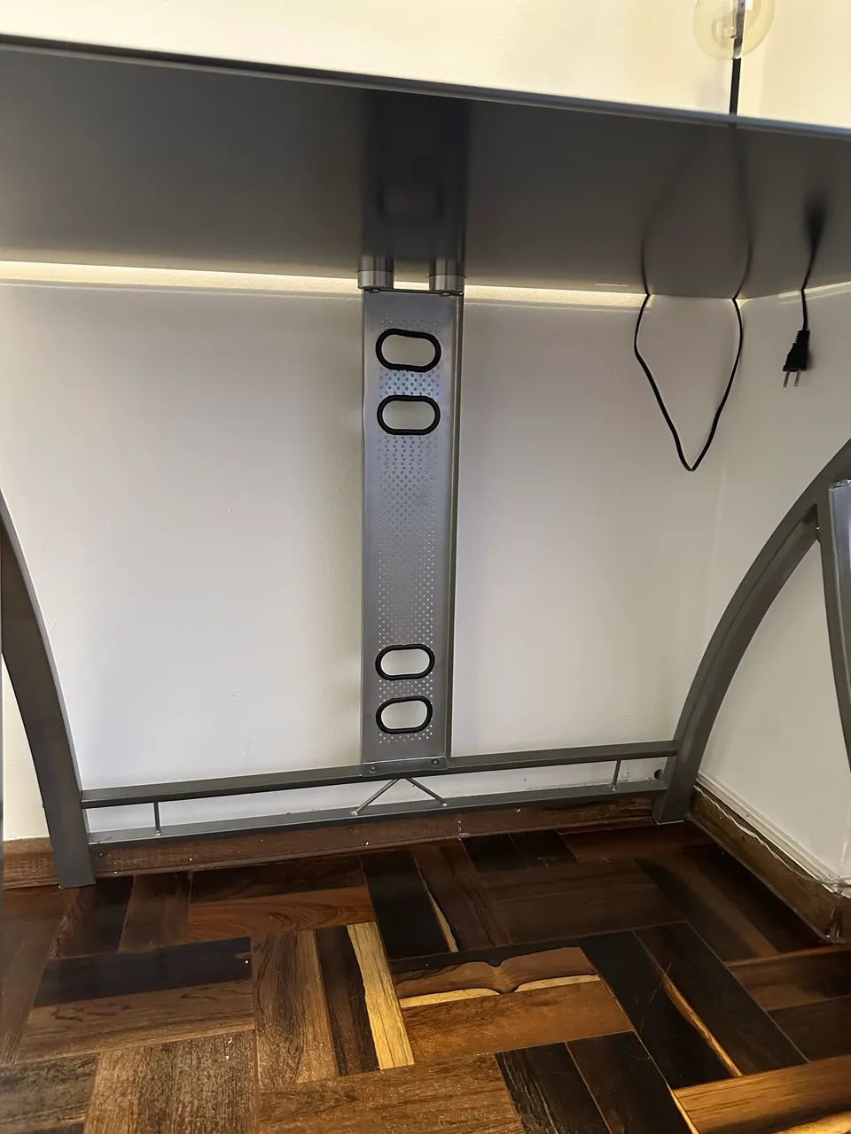 Escrivaninha de Vidro Preta - Moderna e Conservada - Foto 3